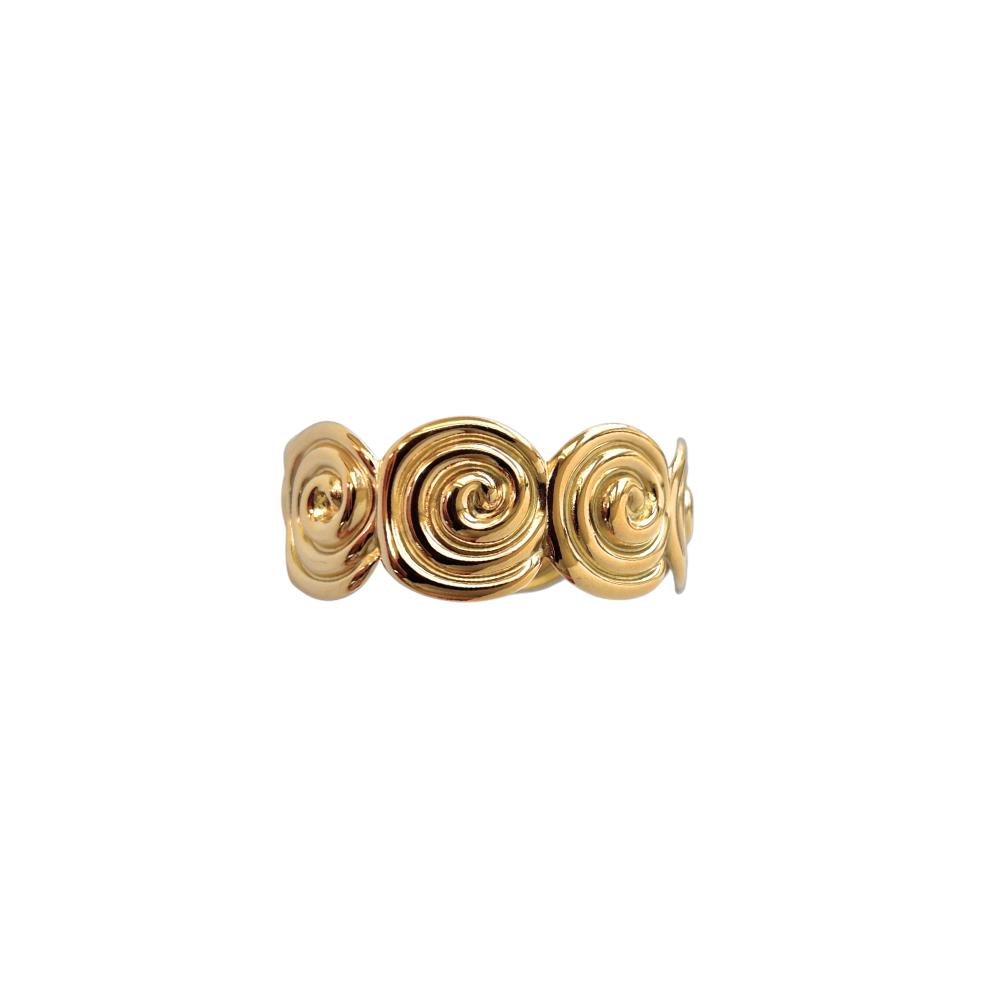 Golden shell bracelet
