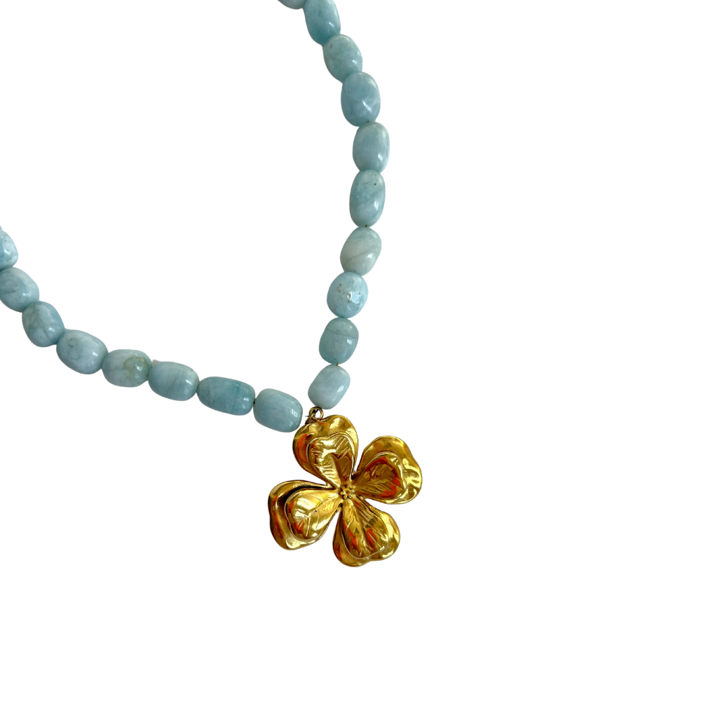 Aguamarina golden necklace