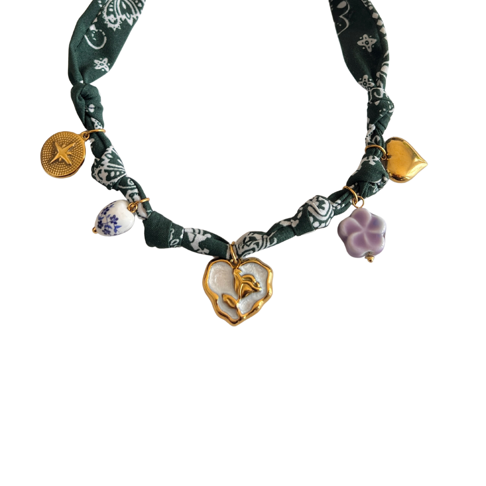 Rosa verde necklace